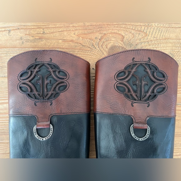 Frye Melissa Boot, Monogram Logo, Cognac/Black, Size 7.5 - Picture 3 of 9